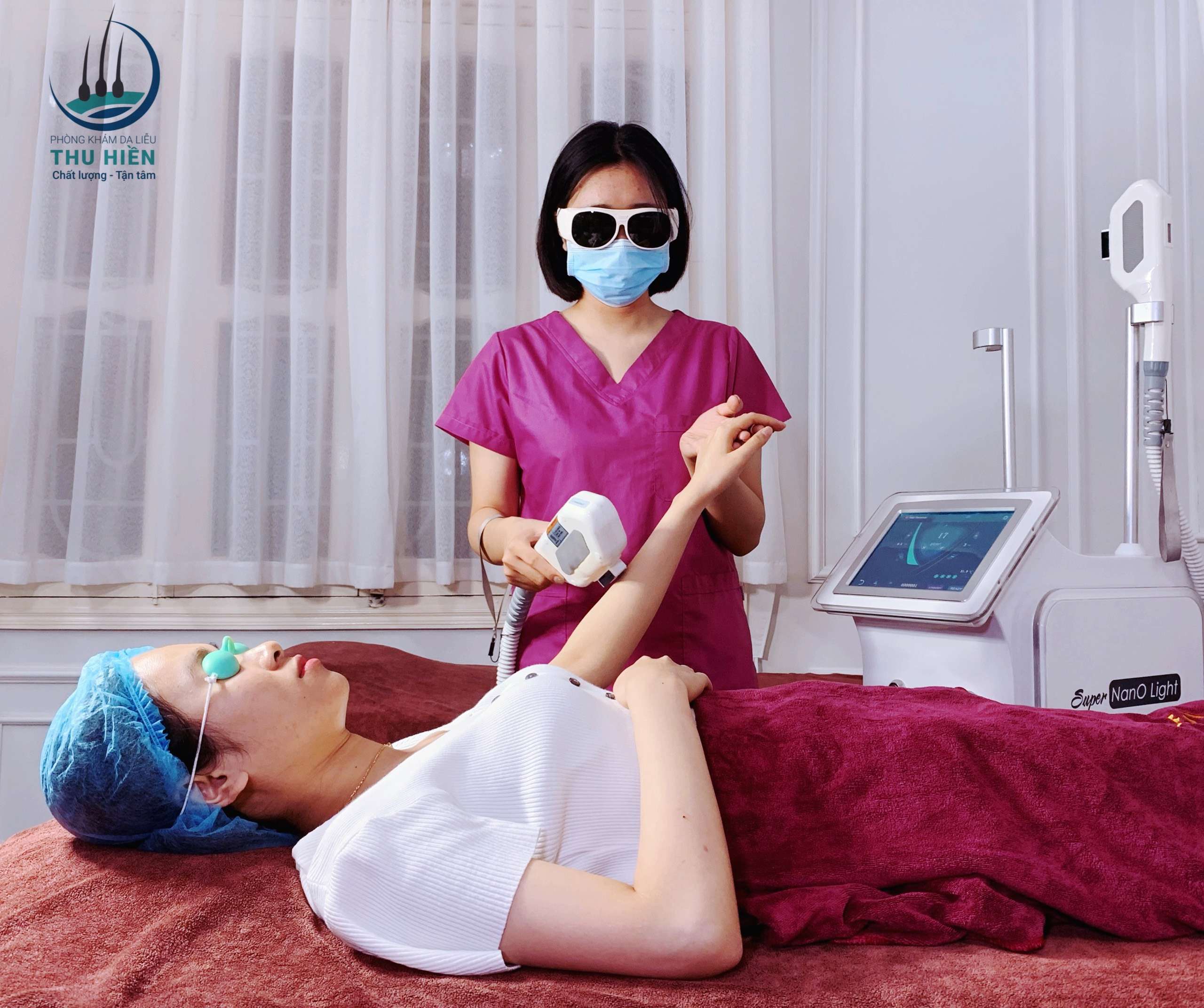 TRIỆT LÔNG BẰNG PHƯƠNG PHÁP NÀO AN TOÀN CHO CHỊ EM HÈ NÀY